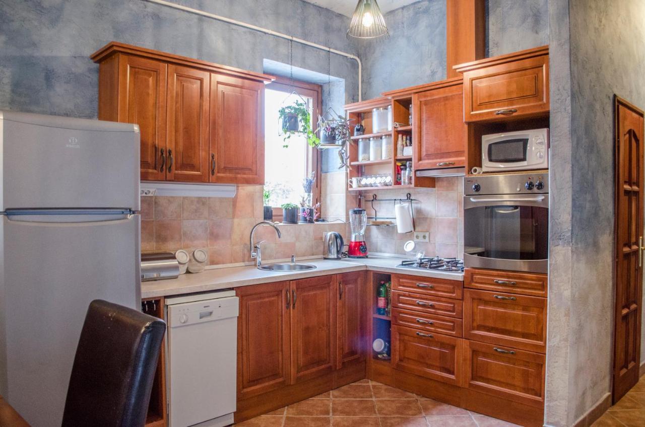 Kohaz Apartman Apartment Veszprem Luaran gambar