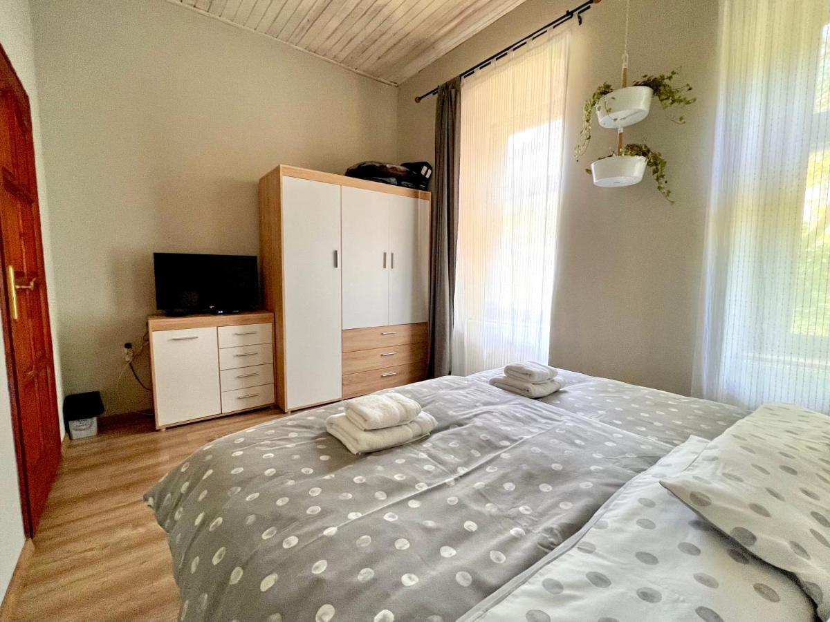 Kohaz Apartman Apartment Veszprem Luaran gambar
